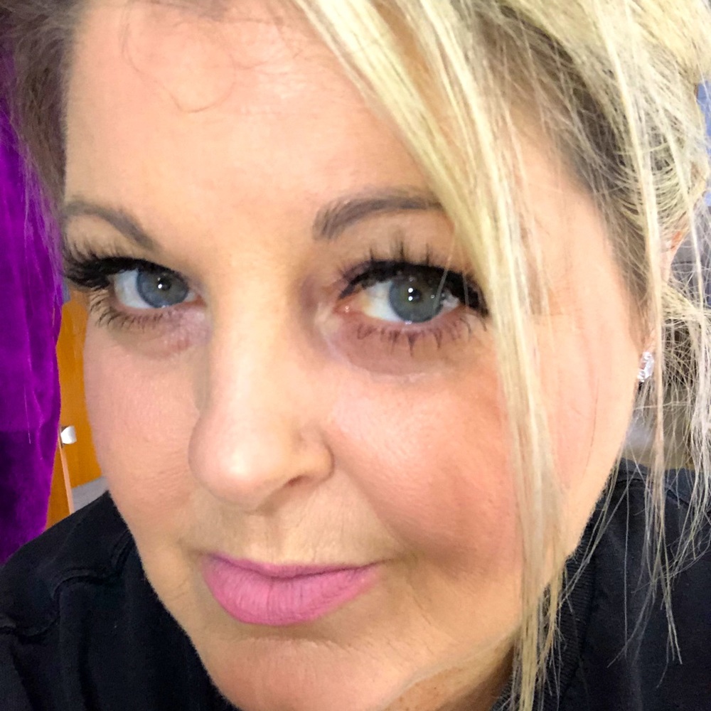Meet your Posher, Leah